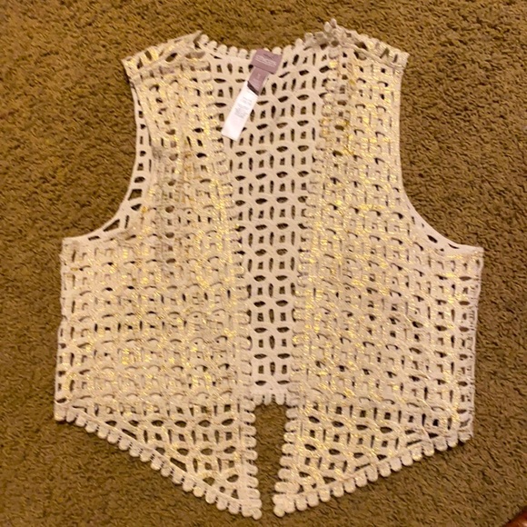 EUC Chico’s Ivory and Gold Open Front Vest Size Chico’s 1 or Medium - Picture 3 of 6